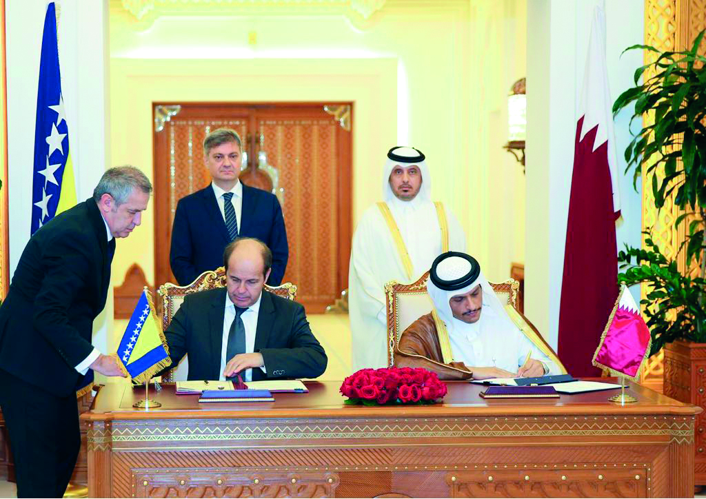Prime Minister and Interior Minister H E Sheikh Abdullah bin Nasser bin Khalifa Al Thani held a session of official talks with Chairman of the Council of Ministers of Republic of Bosnia and Herzegovina, Denis Zvizdic, at the Emiri Diwan yesterday. 