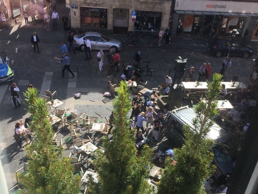 PHOTO SOURCE: TWITTER