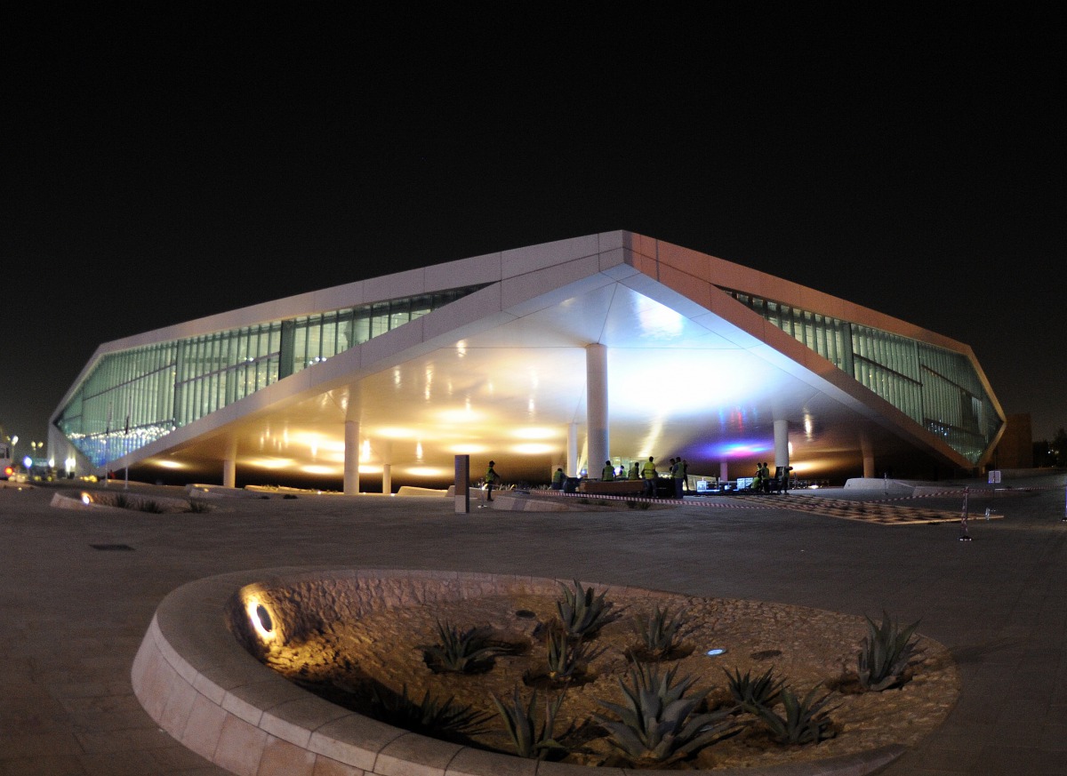 The QNL building is designed by renowned Dutch architect Rem Koolhaas. It is fully accessible to visitors with special needs. It features numerous custom-designed innovations, including an automatic book sorting system, several interactive media walls, an