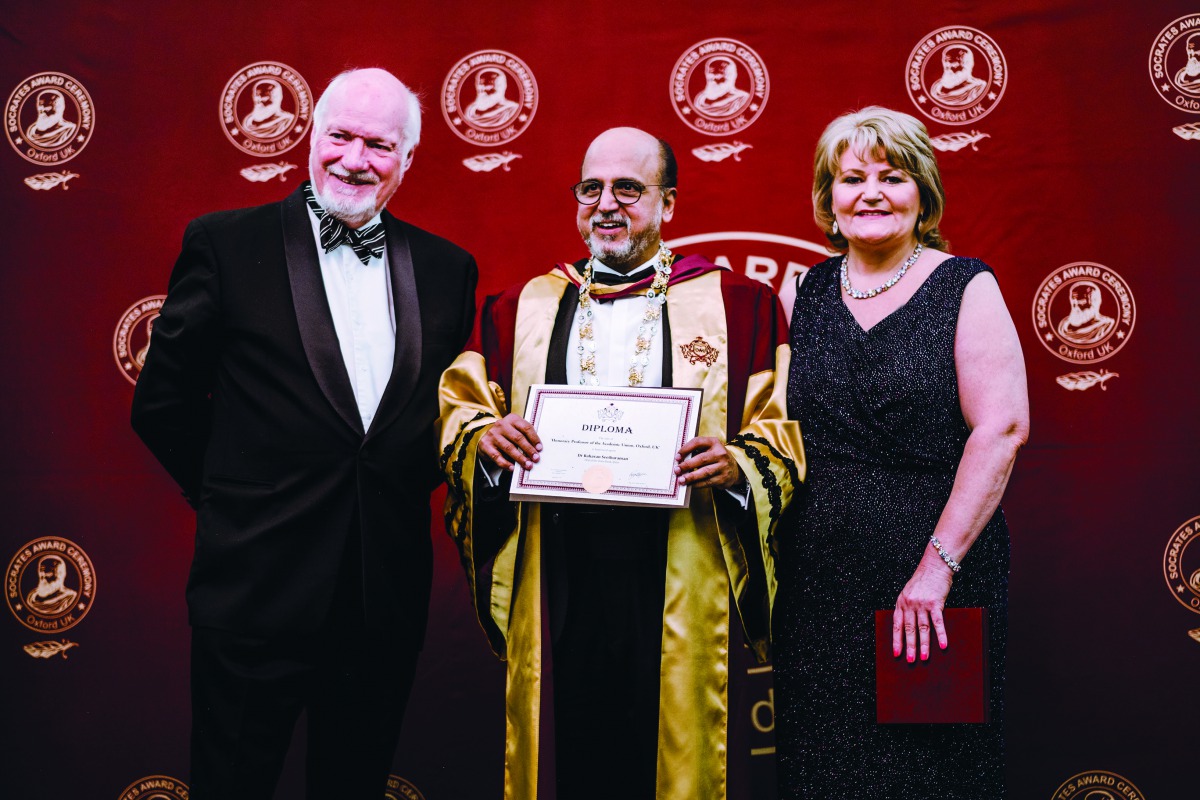 Dr R. Seetharaman with officials at the International ‘Achievements Forum 2018, London Summit of Leaders.’