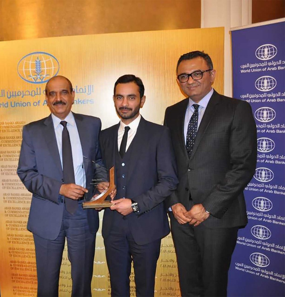 Sheikh Mohamed bin Fahad Al Thani (centre), Acting Chief Human Resources Officer, Doha Bank with other officials  during the WUAB awards ceremony in Lebanon, recently.