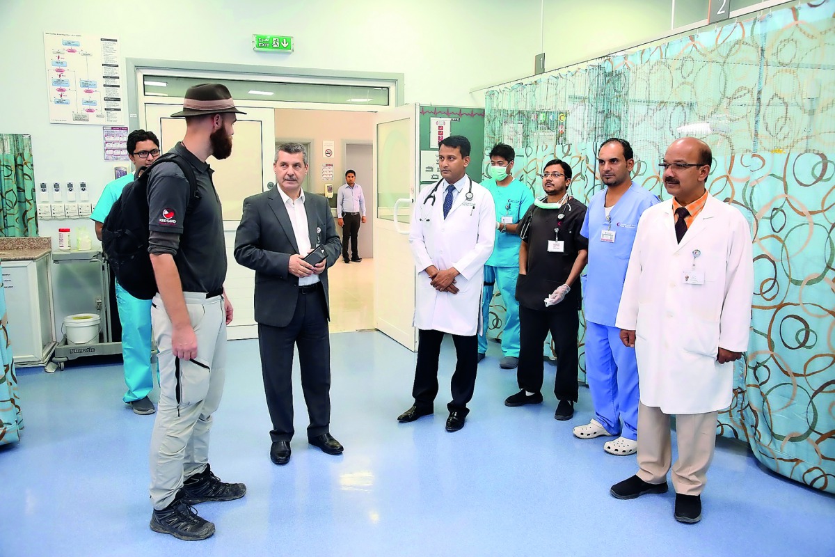 Thor Pedersen, a Red Cross goodwill ambassador for Denmark, during his visit to  Qatar Red Crescent Society (QRCS).