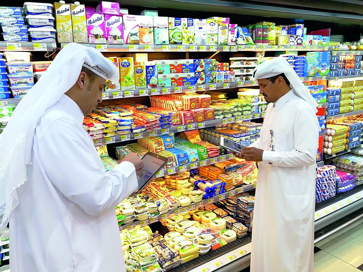 Ministry officials during an inspection campaign. 