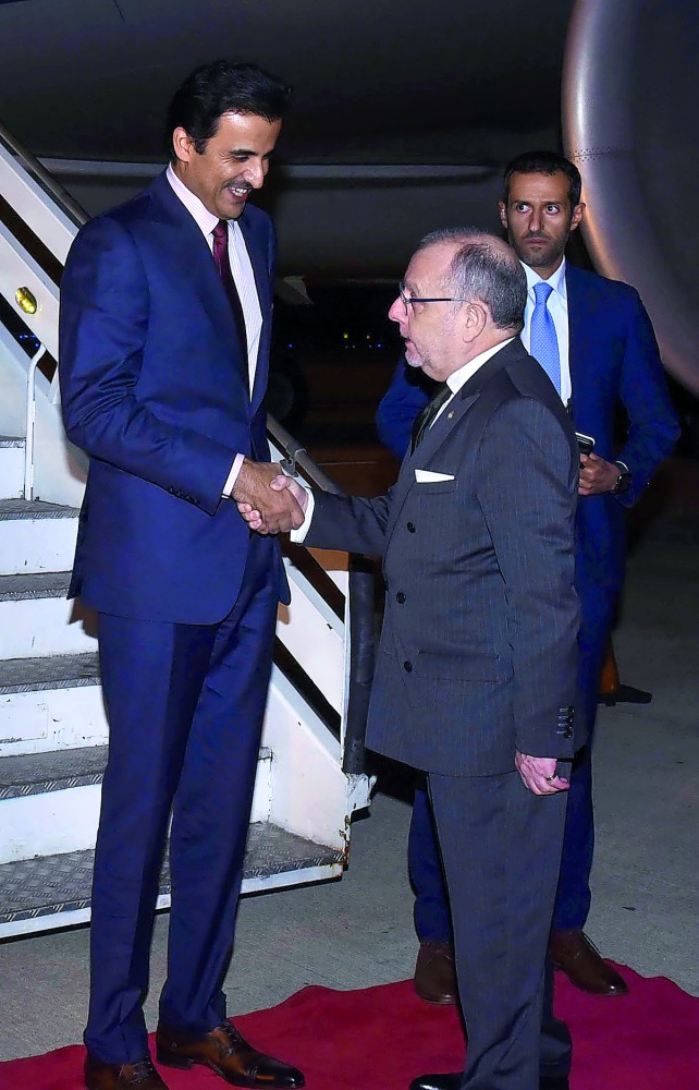 Amir H H Sheikh Tamim bin Hamad Al Thani arrived yesterday in the capital of Buenos Aires on a state visit to the Republic of Argentina. H H the Amir was welcomed upon arrival at Ministro Pistarini (Ezeiza) International Airport by the Minister of Foreign