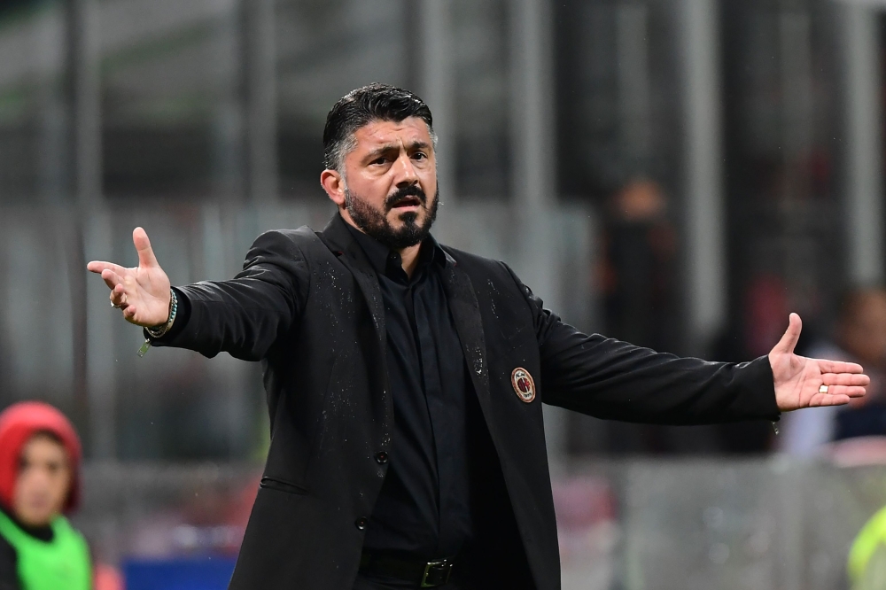 AC Milan's Italian coach Gennaro Gattuso gestures and shouts during the Italian Serie A football match between AC Milan and Genoa at the San Siro stadium in Milan, on October 31, 2018. / AFP / Miguel MEDINA