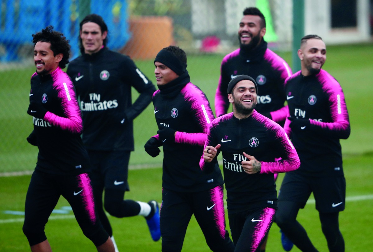 Paris St Germain's Dani Alves and team mates during training. Reuters/Benoit Tessier 

