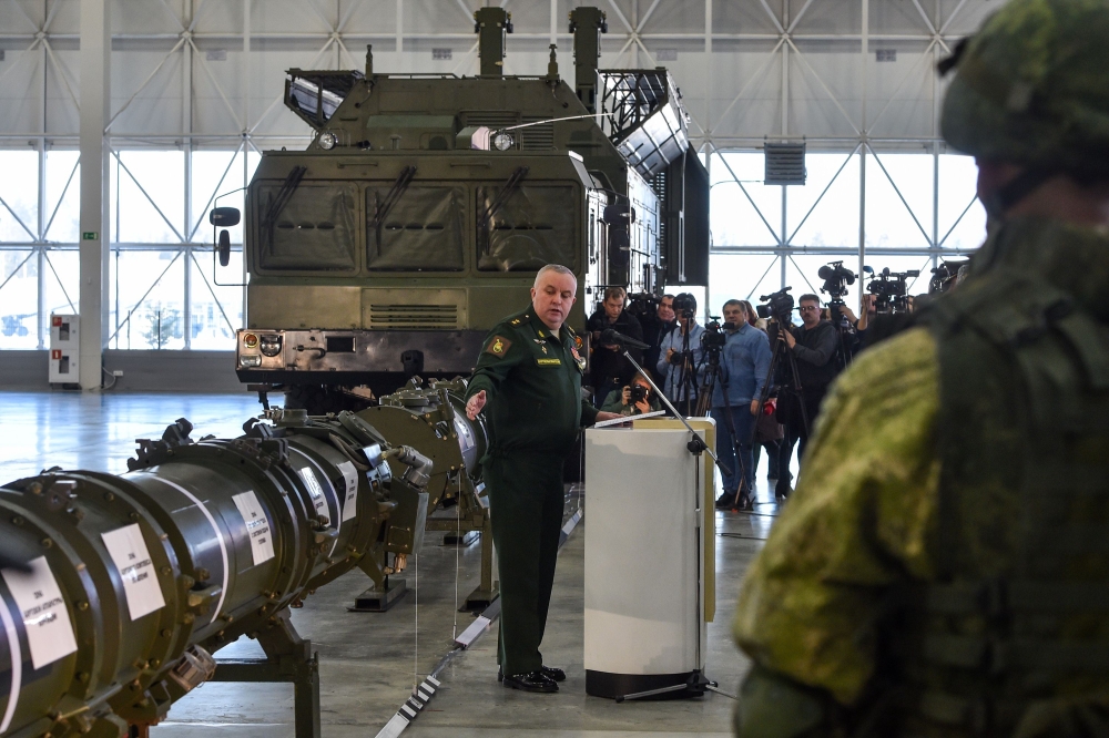 Russian Defence Ministry officials show off the new 9M729 missile at the military Patriot park outside Moscow on January 23, 2019. AFP / Vasily Maximov