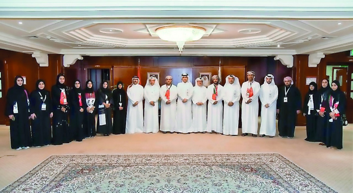 QIIB Deputy CEO Jamal Abdullah Al Jamal and other senior executives of the bank with the visiting Omani delegation.