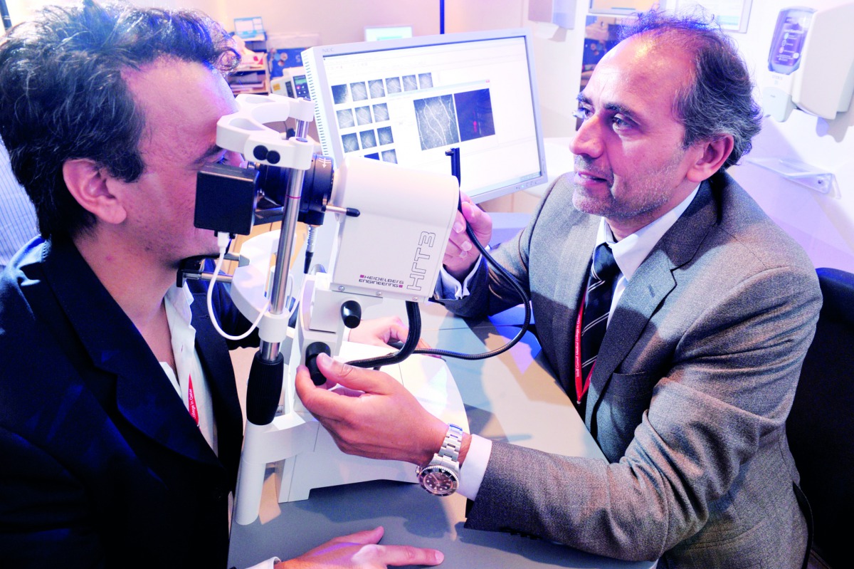 Dr Rayaz Malik of WCM-Q examining a patient. 