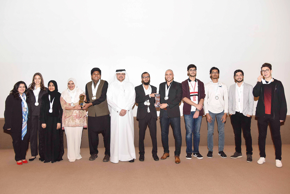 The champions and runners-up of QUDL National Award at the function.