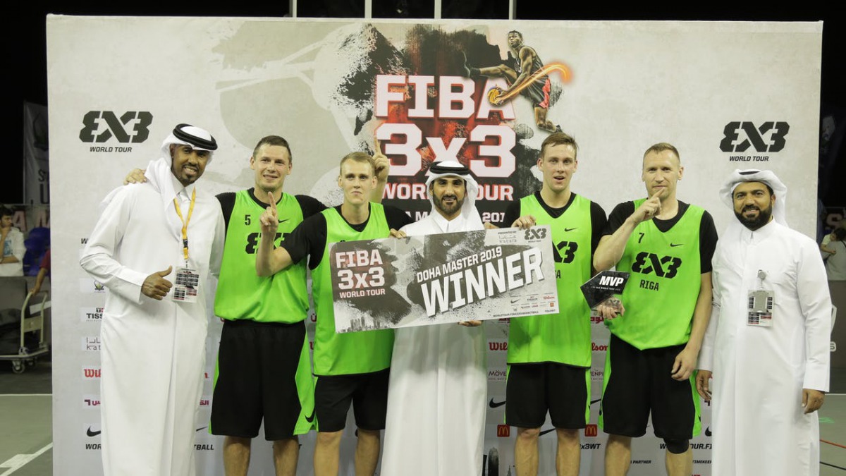 Champion Riga Ghetto team members pose for a photograph with Qatari officials after the Latvians won their maiden Masters title, defeating the Serbian world No.1 Liman 15-14 in a tense final of the FIBA 3x3 World Tour Doha Masters at the Katara Amphitheat