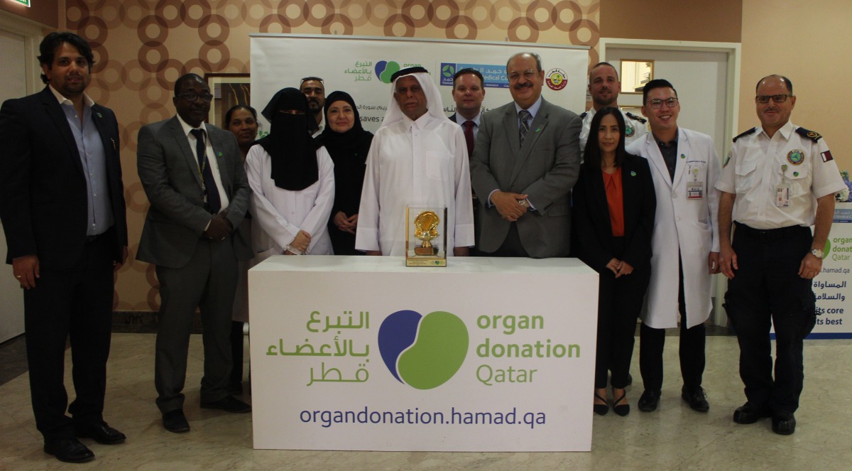 H E Abdullah bin Hamad Al Attiyah with officials of Qatar Organ Donation Centre (Hiba). 