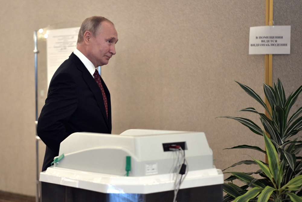 Russia's President Vladimir Putin visits a polling station during the Moscow city parliament election in Moscow, Russia September 8, 2019. Sputnik/Alexei Nikolsky