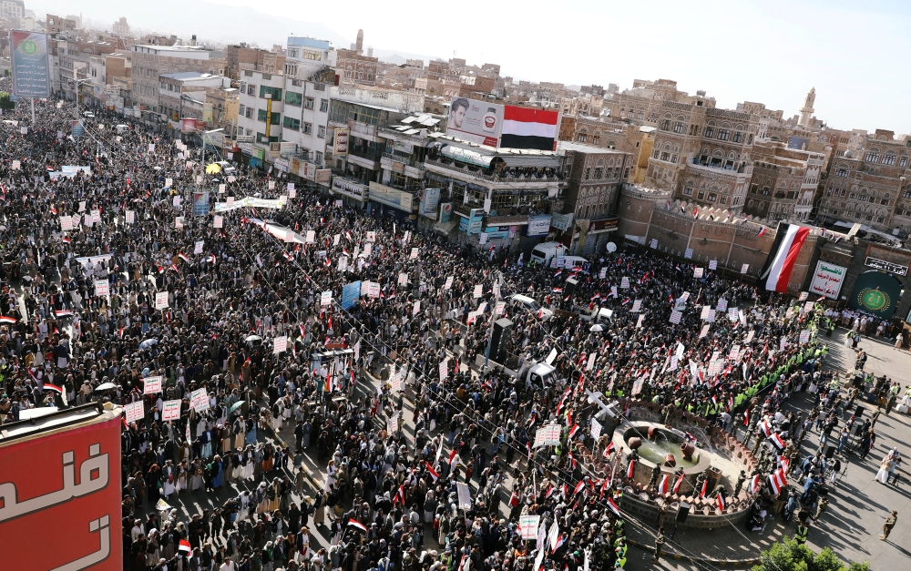 Houthi followers rally to mark the 5th anniversary of their movement's takeover of the Yemeni capital Sanaa, in Sanaa, Yemen September 21, 2019. REUTERS/Khaled Abdullah