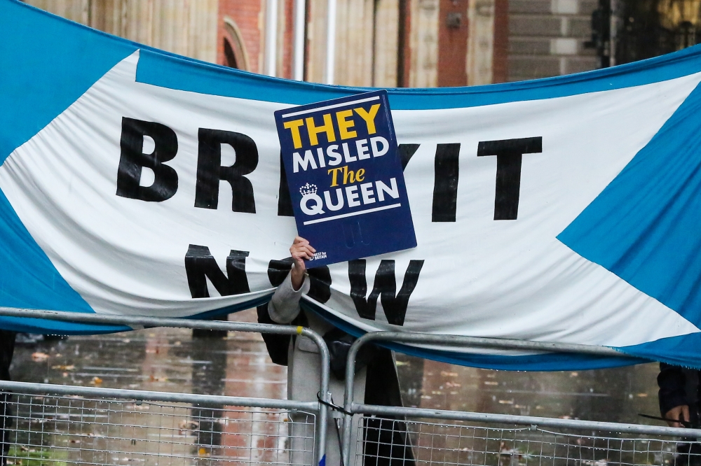 Brexit protesters gathers outside UK Supreme Court in London, United Kingdom on September 24, 2019. (Dinendra Haria - Anadolu Agency)