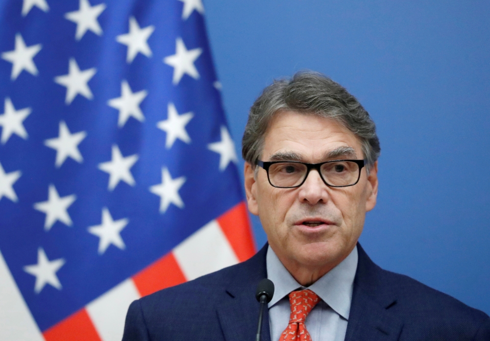  US Energy Secretary Rick Perry attends a joint news conference with Hungarian Foreign Minister Peter Szijjarto in Budapest, Hungary, November 13, 2018. Reuters/Bernadett Szabo