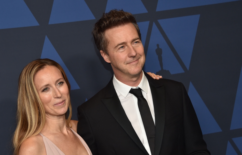 US actor Edward Norton (R) and wife Canadian producer Shauna Robertson arrive to attend the 11th Annual Governors Awards gala hosted by the Academy of Motion Picture Arts and Sciences at the Dolby Theater in Hollywood on October 27, 2019. AFP / Chris Delm