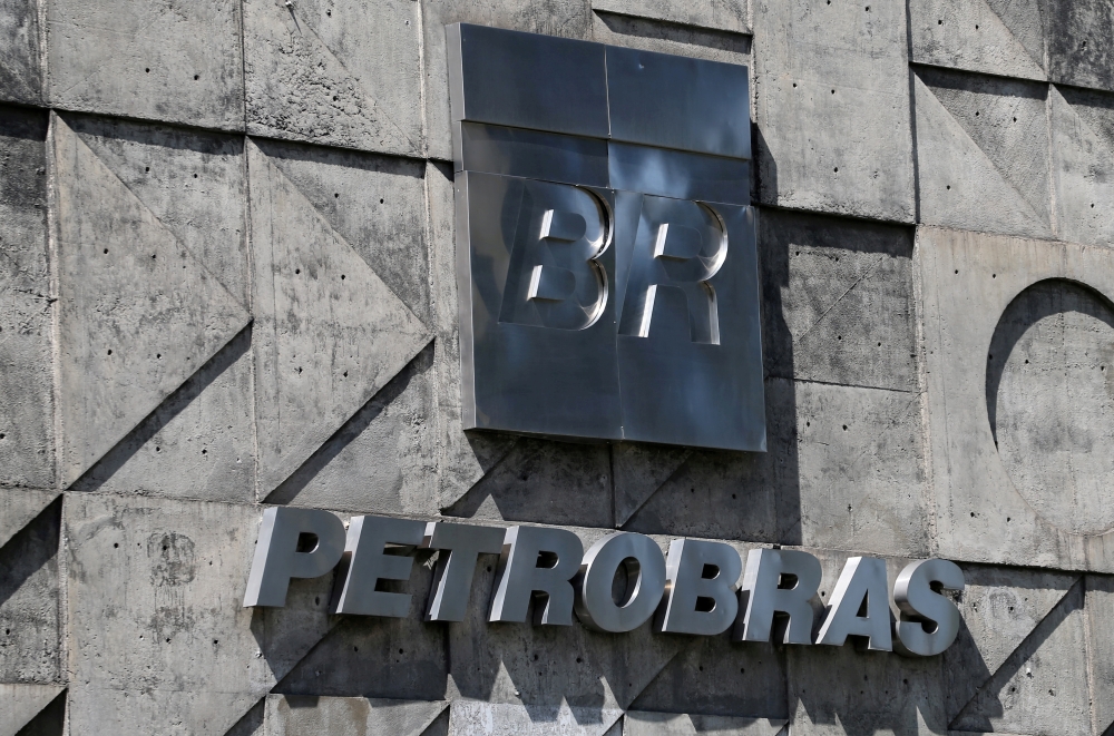 A logo of the state-run Petrobras oil company of is seen in Rio de Janeiro, Brazil, March 25, 2019. Reuters / Sergio Moraes