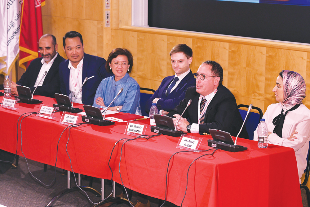 Speakers at WCM-Q’s Law and Medicine event taking part in a panel discussion on the law and ethics of stem cell science.