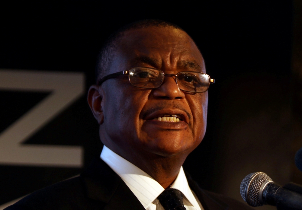  FILE PHOTO: Zimbabwe's Vice-President Constantino Chiwenga speaks at a mining investment conference in Harare, Zimbabwe, February 28, 2018.REUTERS/Philimon Bulawayo/File Photo 
