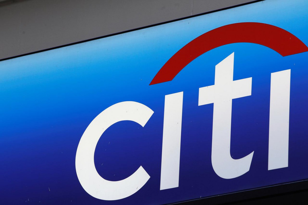 A Citibank sign on a bank branch in midtown Manhattan, New York, November 17, 2010. Reuters/Mike Segar