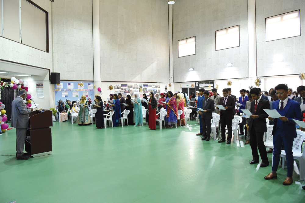 Students and teachers of SIS during the function.