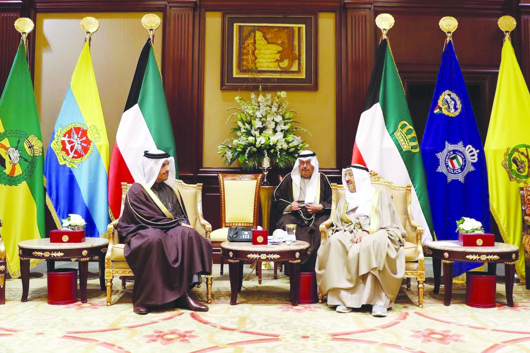 Deputy Prime Minister and Minister of Foreign Affairs, H E Sheikh Mohamed bin Abdulrahman Al Thani, with the Amir of the sisterly State of Kuwait, H H Sheikh Sabah Al Ahmad Al Jaber Al Sabah yesterday.
