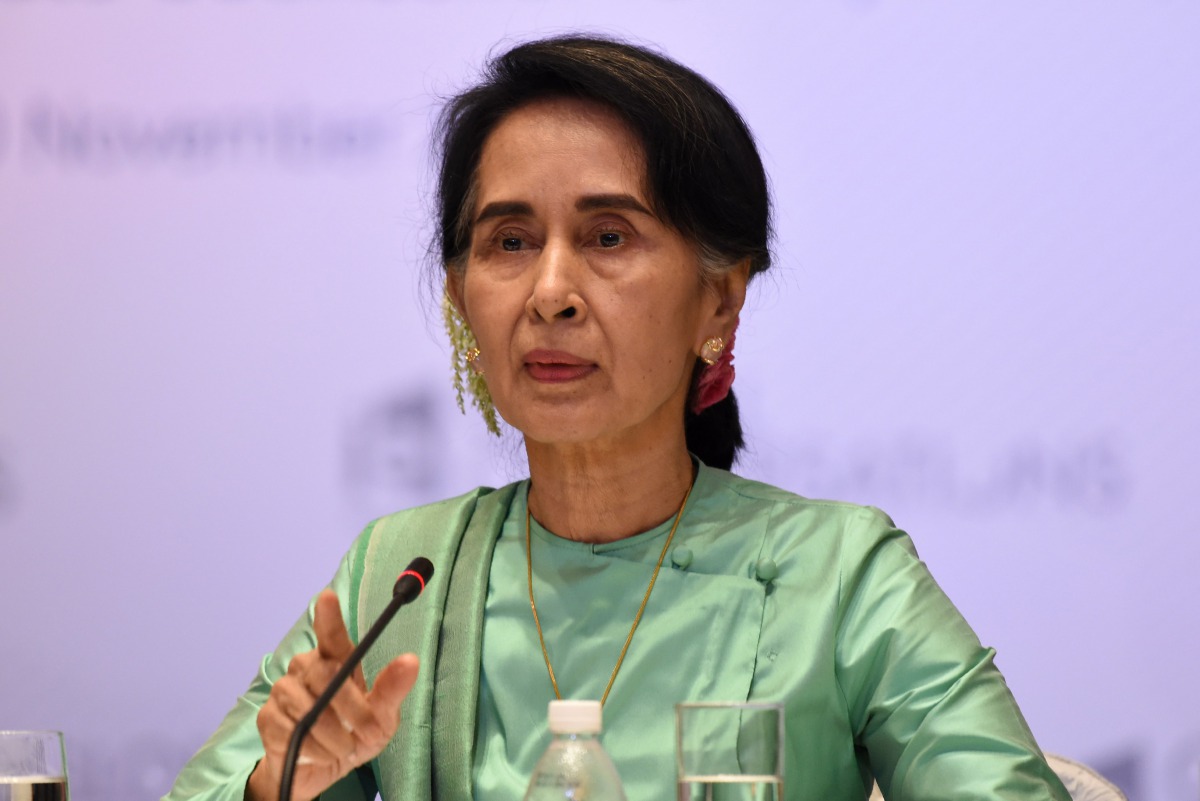 Myanmar State Counsellor Aung San Suu Kyi speaking at the International Enterprise Global Conversation on November 30, 2016 in Singapore. AFP / Roslan Rahman.
