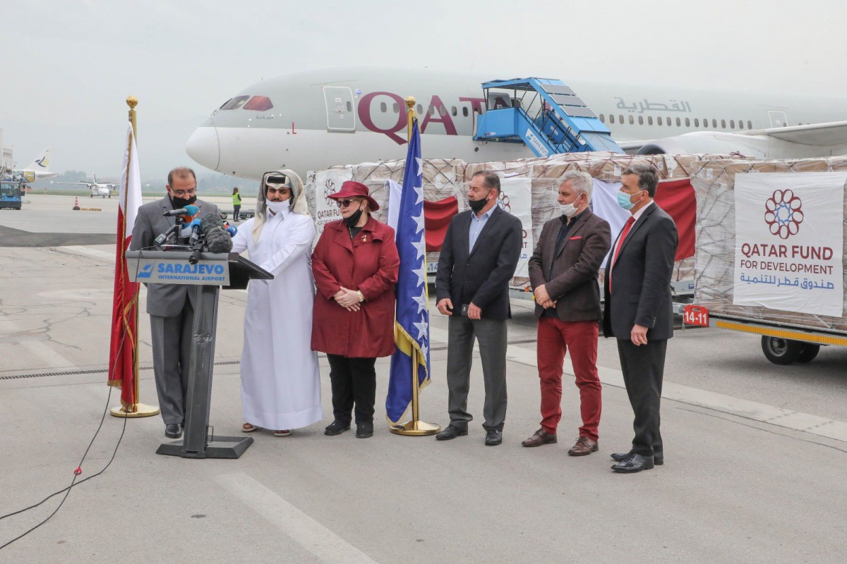 Officials on the occasion of arrival of medical supplies from Qatar in Bosnia and Herzegovina.