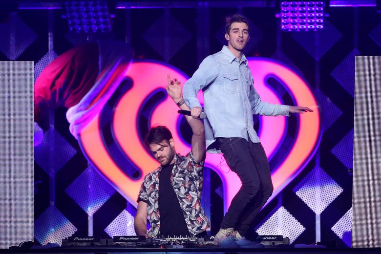 FILE PHOTO: The Chainsmokers perform at Z100's Jingle Ball in Manhattan, New York, U.S. on December 9, 2016. REUTERS/Andrew Kelly/File Photo