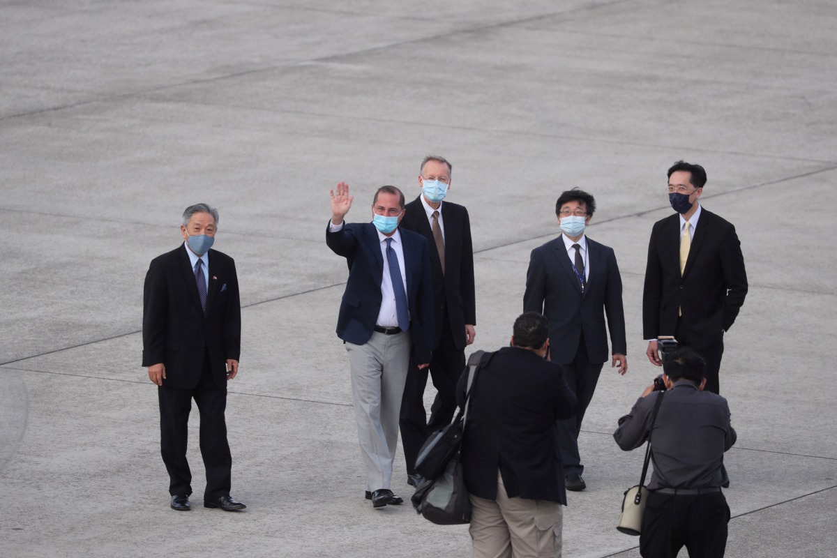 U.S. Secretary of Health and Human Services Alex Azar arrives at Taipei Songshan Airport, Taiwan August 9, 2020. Central News Agency/Pool via REUTERS