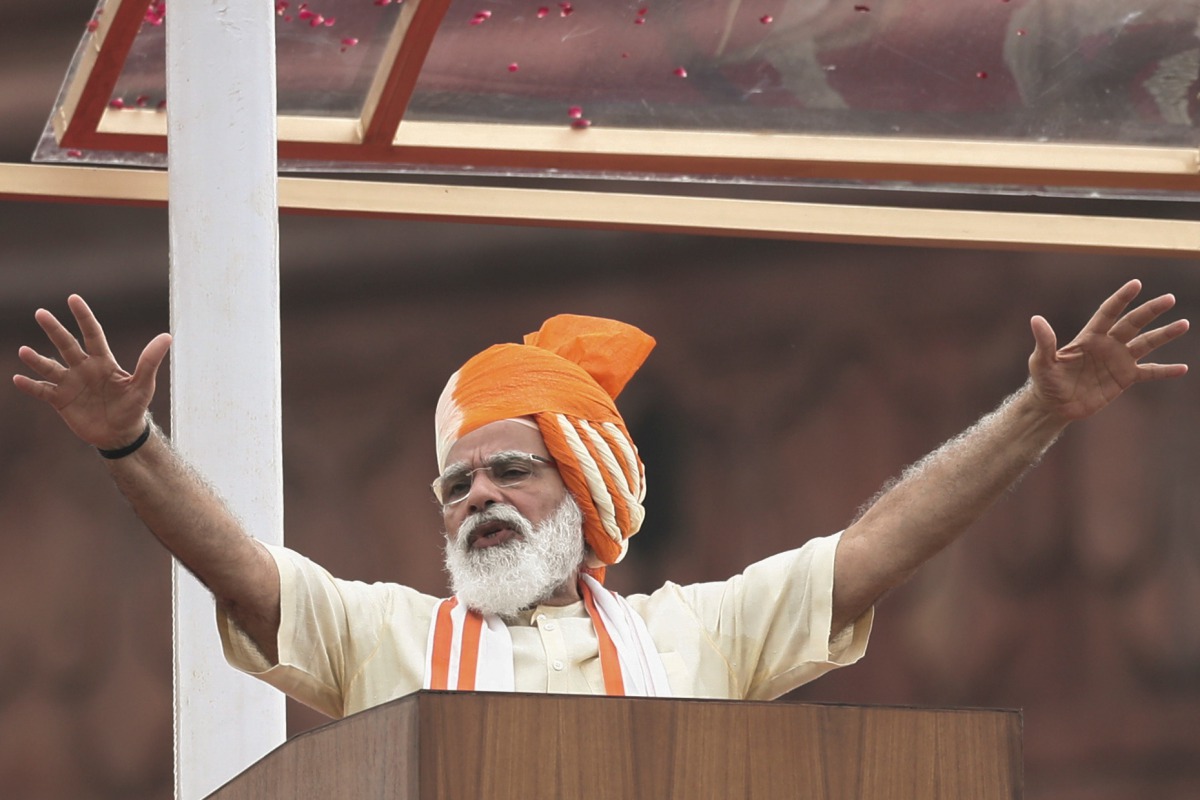 Indian Prime Minister Narendra Modi addresses the nation during Independence Day celebrations at the historic Red Fort in Delhi, India, August 15, 2020. REUTERS/Adnan Abidi
