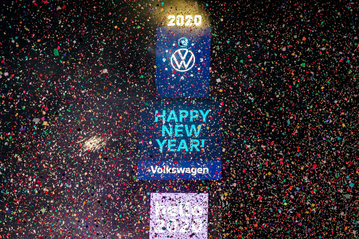 FILE PHOTO: Confetti flies around the ball and countdown clock in Times Square in the Manhattan borough of New York, U.S., January 1, 2020. REUTERS/Jeenah Moon/File Photo
