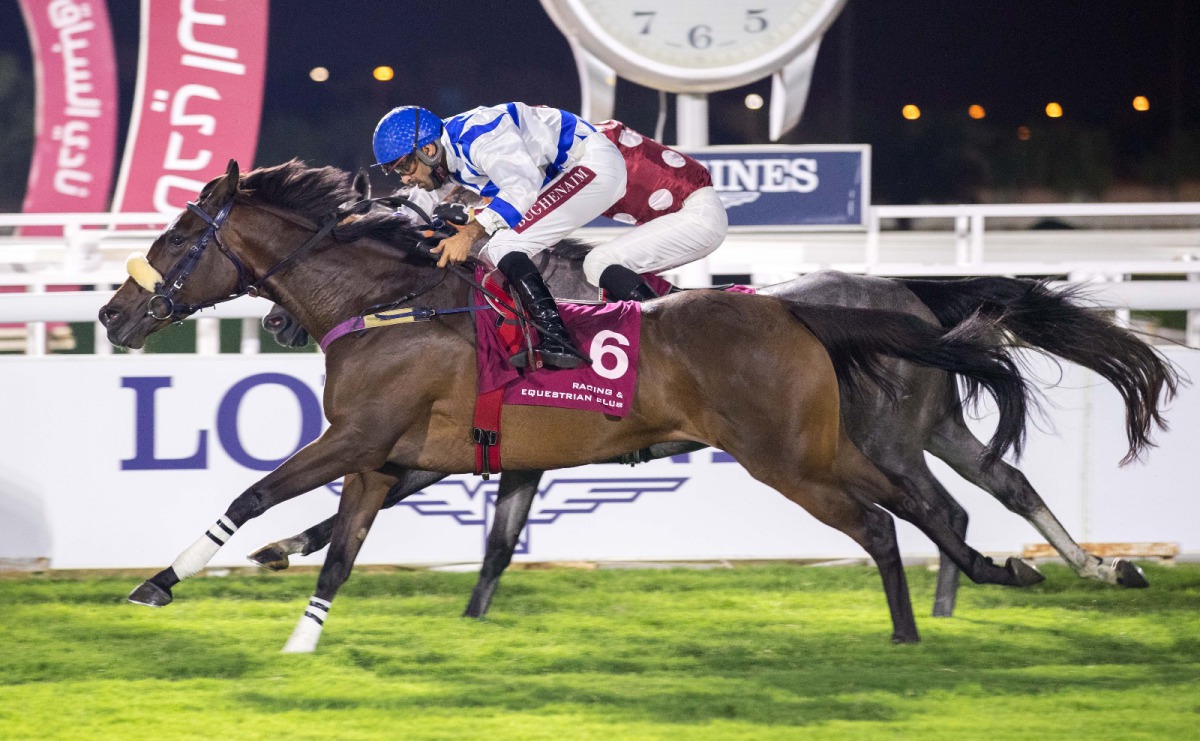 Faleh Bughanaim guides Hajadie Du Croate to the Al Gharafa Cup title win.