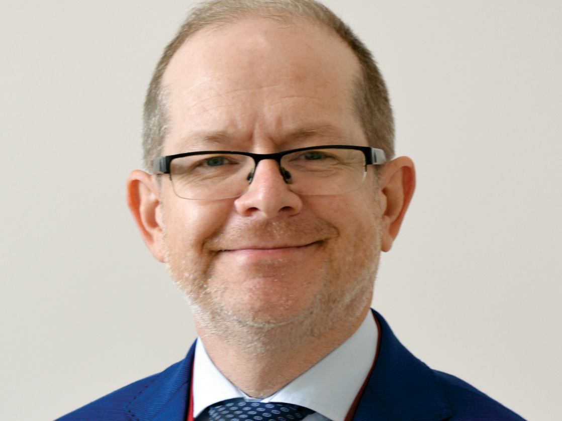 Dr. Derek Stewart