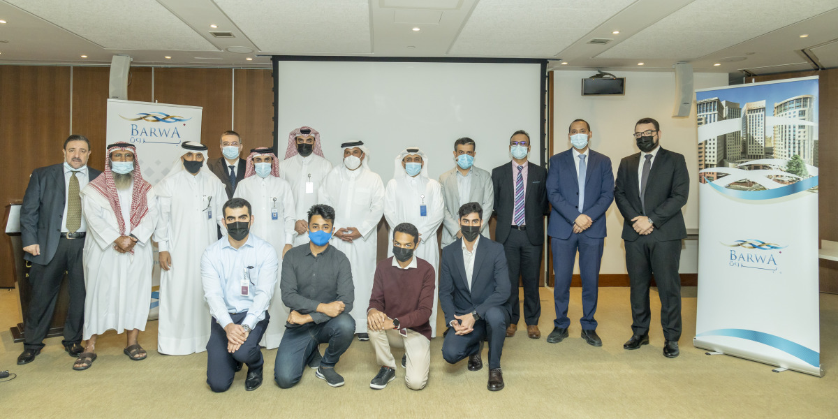 Qatar University engineering students along with officials from Barwa Real Estate and Qatar University on the occasion of conclusion of their field training programme. 
