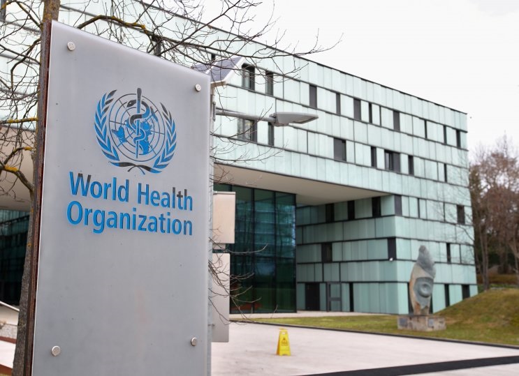FILE PHOTO: A logo is pictured outside a building of the World Health Organization (WHO) during an executive board meeting on update on the coronavirus outbreak, in Geneva, Switzerland, February 6, 2020. REUTERS/Denis Balibouse/File Photo/File Photo