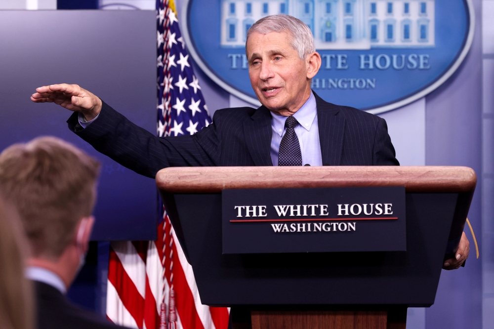 National Institute of Allergy and Infectious Diseases Director Anthony Fauci addresses the daily press briefing at the White House in Washington, U.S. January 21, 2021. REUTERS/Jonathan Ernst/File Photo/File Photo
