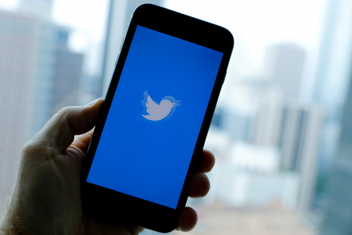 FILE PHOTO: The Twitter App loads on an iPhone in this illustration photograph taken in Los Angeles, California, U.S., July 22, 2019. REUTERS/Mike Blake/File Photo
