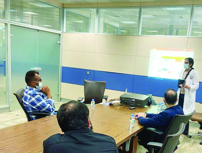Food handlers receiving food safety lesson during a session of the programme. 