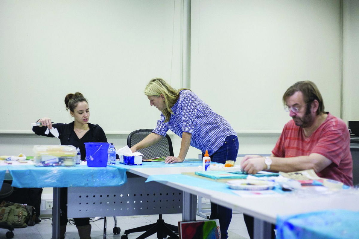 Participants during first edition of Art Therapy course.