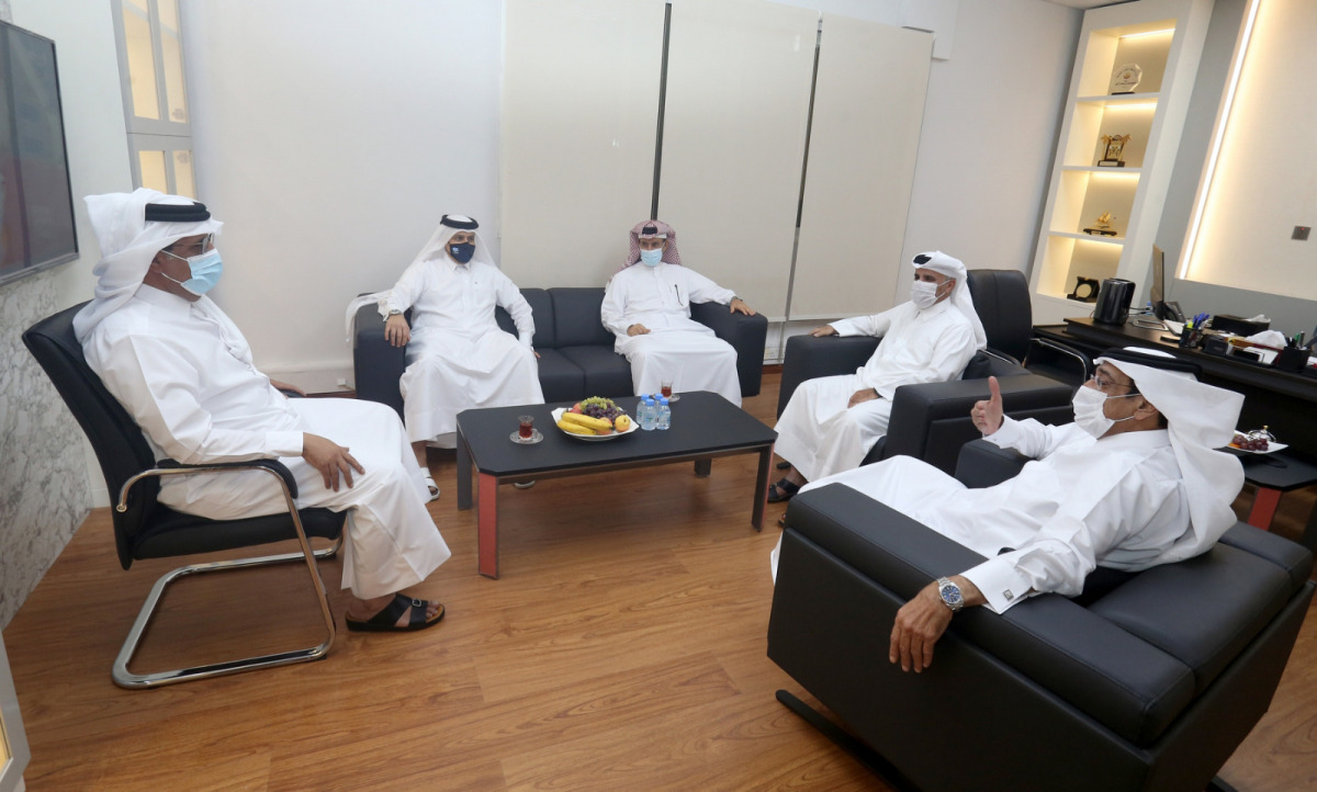 Qatar Press Center delegation visiting Al Arab newspaper offices. 
