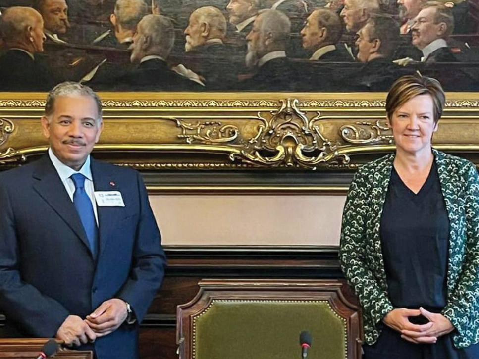 Ambassador of the State of Qatar to the Kingdom of Belgium, Abdulrahman bin Mohammed Al Khulaifi (left), with Member of the Chamber of Representatives of Belgium and Head of the Foreign Affairs Committee of the Belgian Parliament, Els Van Hoof.