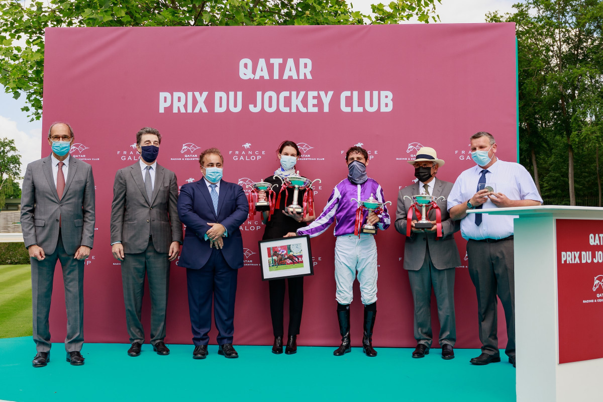H E Sheikh Ali bin Jassim Al Thani, Ambassador of Qatar to France, and Edouard de Rotshchild, President of France Galop, with the representatives of St Mark’s Basilica and other officials.