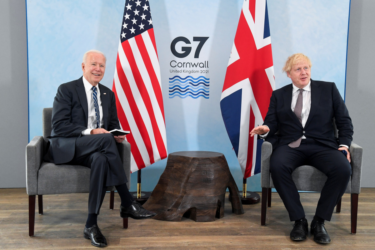Britain's Prime Minister Boris Johnson meets with U.S. President Joe Biden, ahead of the G7 summit, at Carbis Bay, Cornwall, Britain June 10, 2021. REUTERS/Toby Melville/Pool
