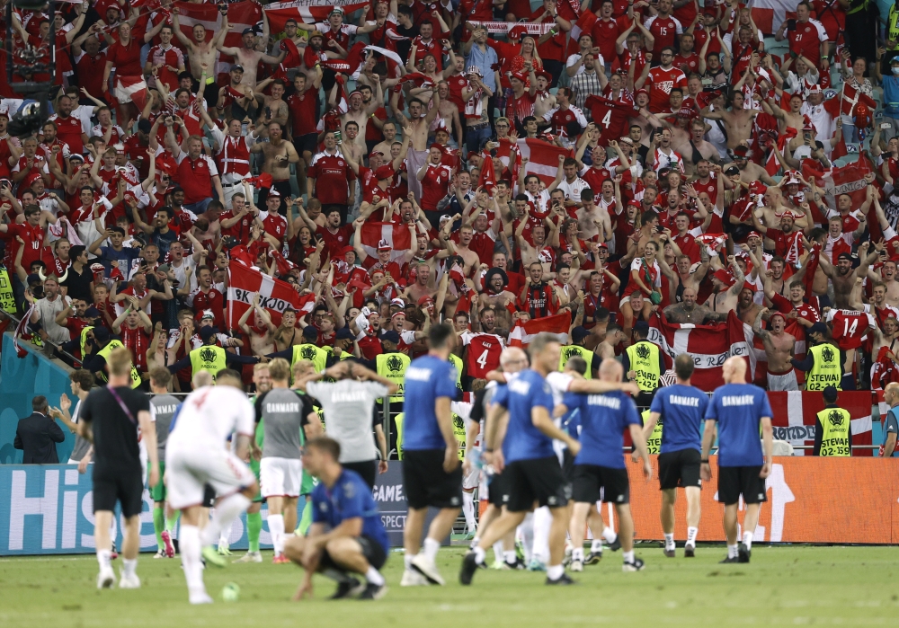 Denmark fans celebrate after the match (REUTERS/Valentyn Ogirenko)