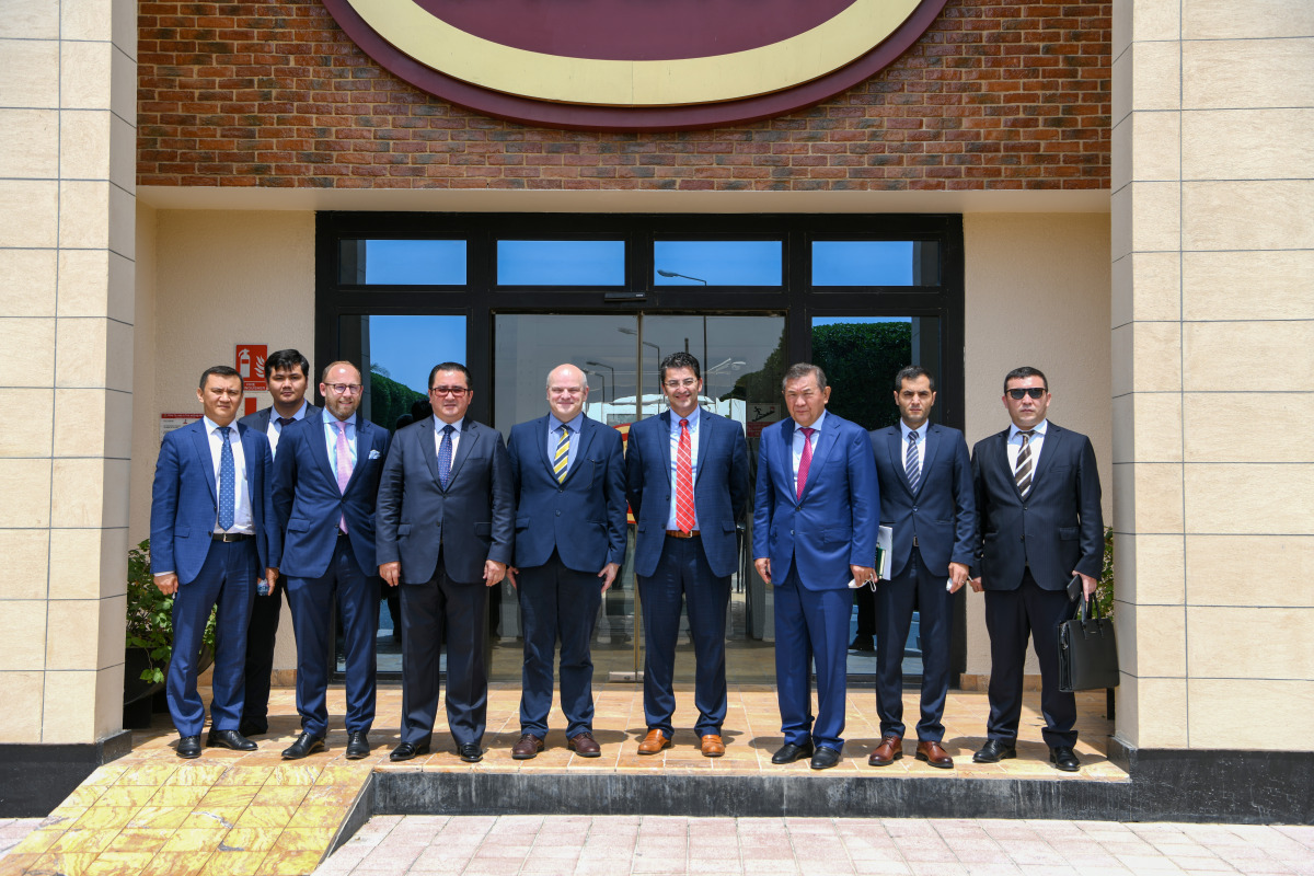 The officials and members of the Islamic Organization for Food Security during their visit to Baladna facility.