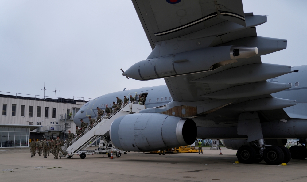 Members of the British armed forces 16 Air Assault Brigade disembark a RAF Voyager aircraft after landing at Brize Norton, Britain August 28, 2021. Alastair Grant/ Pool via REUTERS