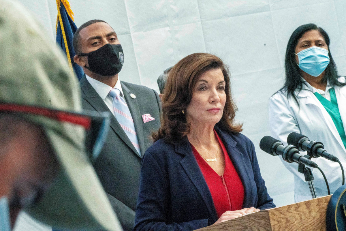 New York State Governor Kathy Hochul speaks during a news conference about the coronavirus disease (COVID-19) vaccination mandate for healthcare workers, in New York City, U.S., September 27, 2021. REUTERS/David 'Dee' Delgado
