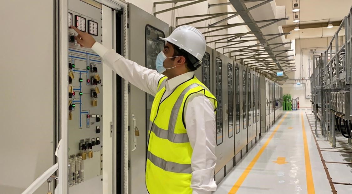 A Kahramaa official monitoring the operation at the newly-opened HMC super substation.